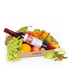 Fruitmand met rode wijn